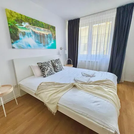 Old Town Escape Apartment